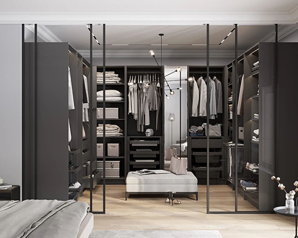 BEGEHBARER KLEIDERSCHRANK 1