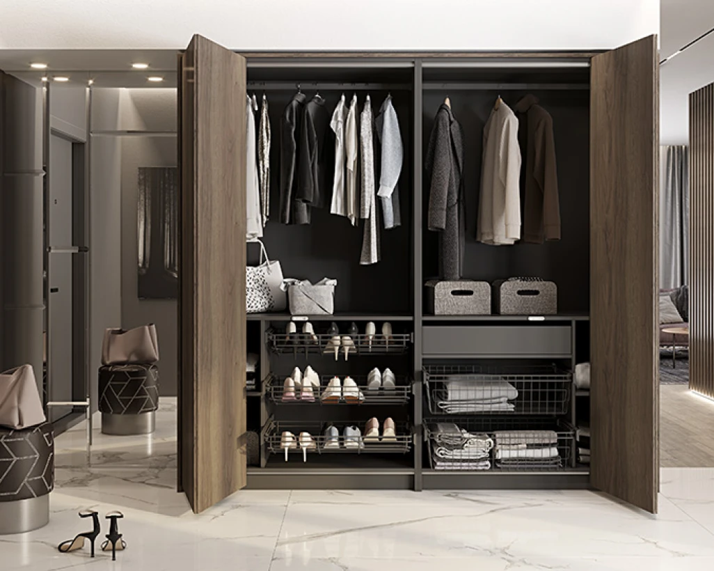 GARDEROBENSCHRANK 8