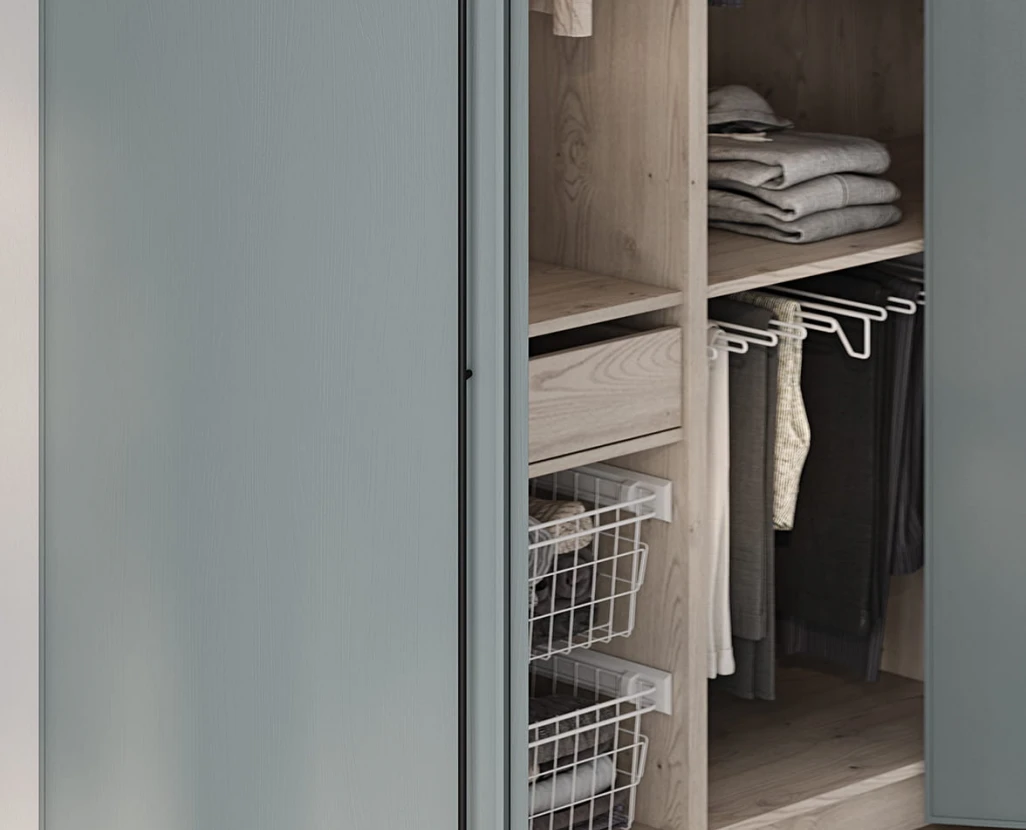 GARDEROBENSCHRANK 17